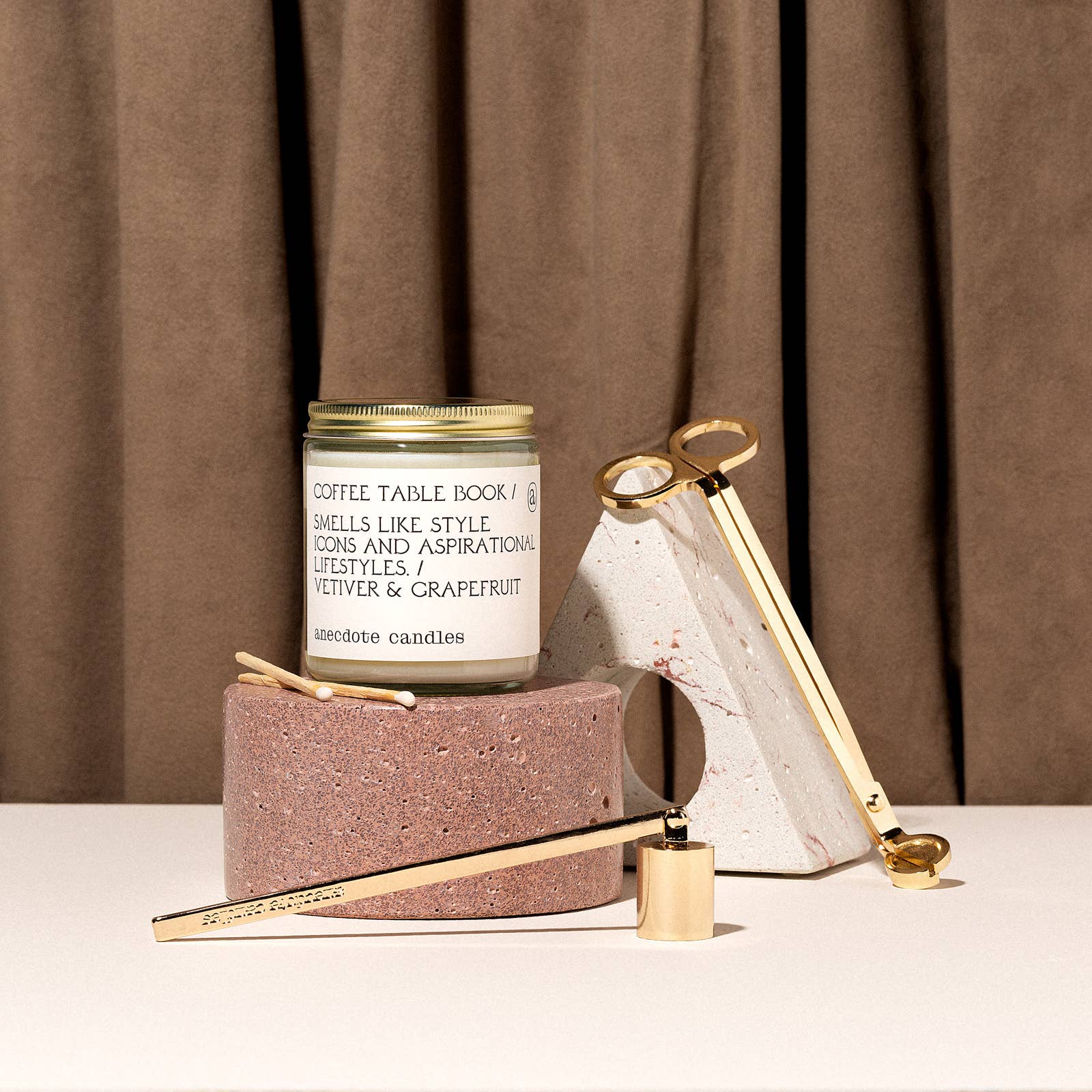 Coffee Table Book (Vetiver & Grapefruit) Candle: 7.8 oz Glass Jar