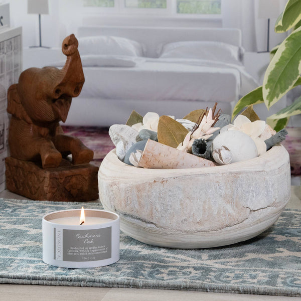 Cashmere Oak 7.5 oz. Tin Candle