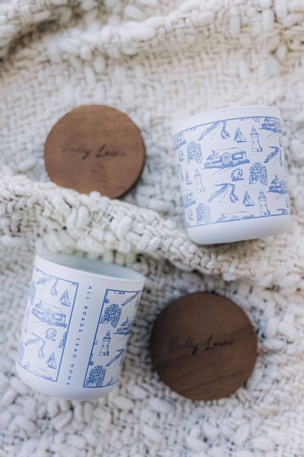 Reilly Lane Print Candle: All Roads Lead Home 14 OZ.