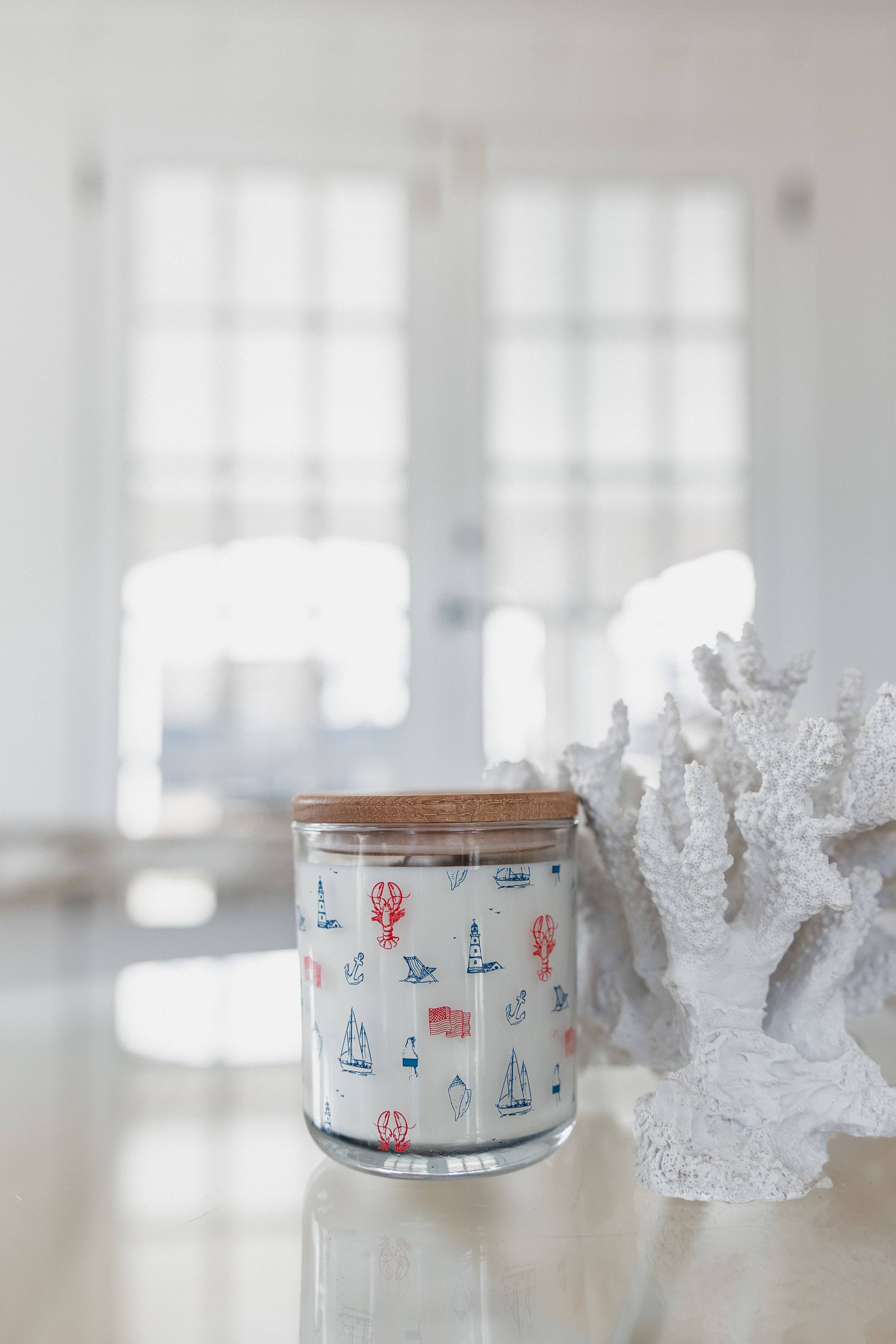 New Englander Candle: Reilly Lane 14 OZ.