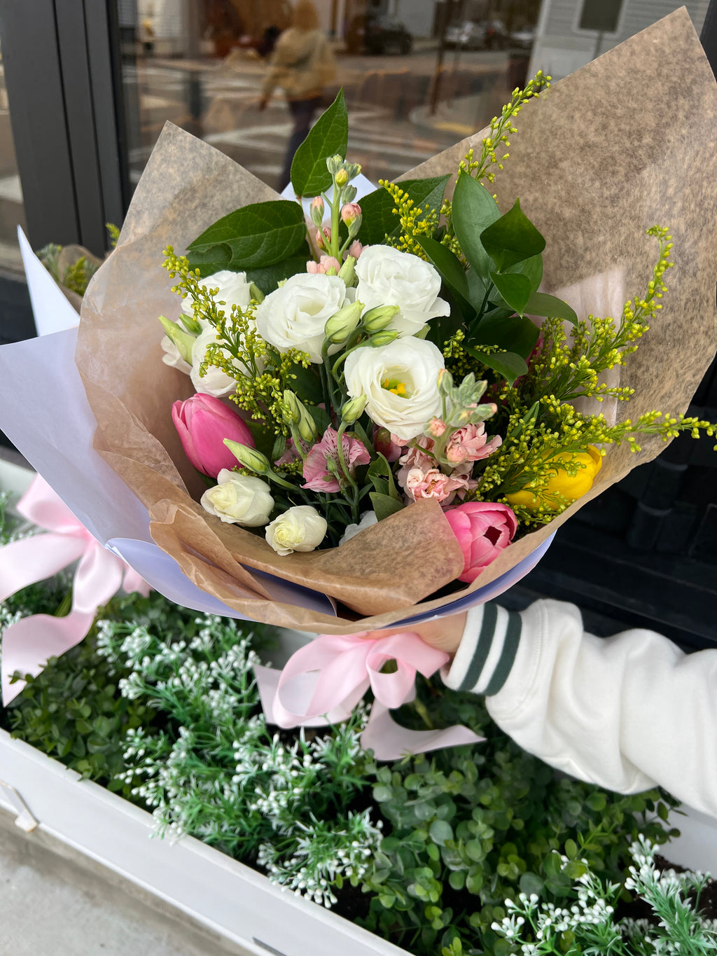 Flower pickup at Bottega del Sud | 645 East 2nd Street