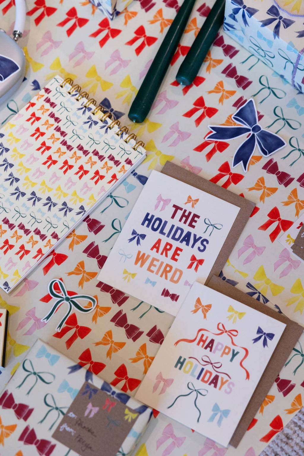 Rainbow Bows Happy Holidays Card: Single