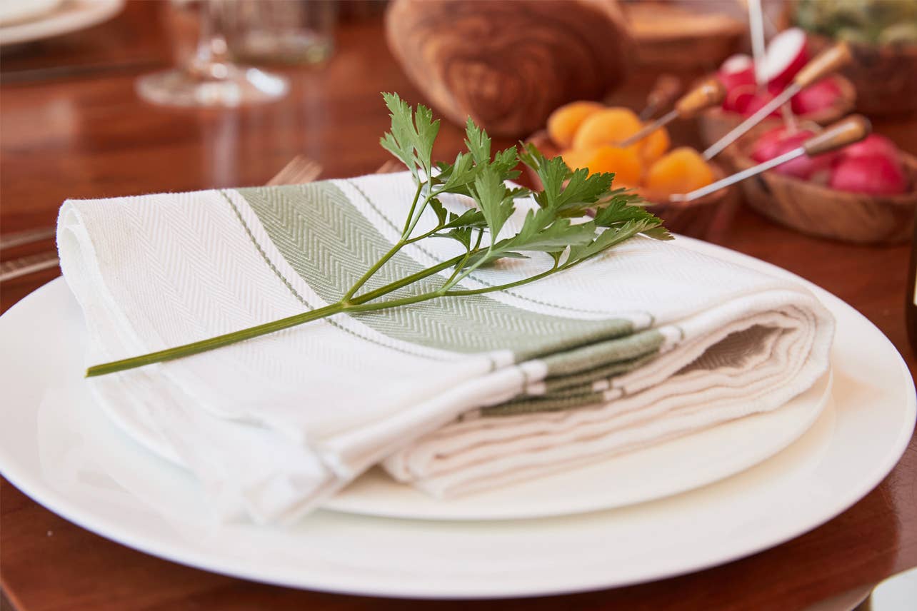 Classic Italian Kitchen Tea Towel - Herringbone Green